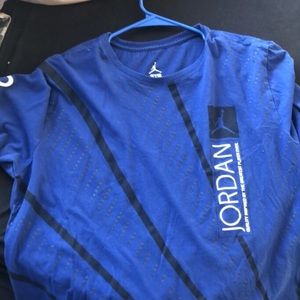 Jordan shirt large